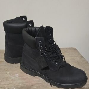 Timberland Men's Black Lace-Up Padded Collar Boots